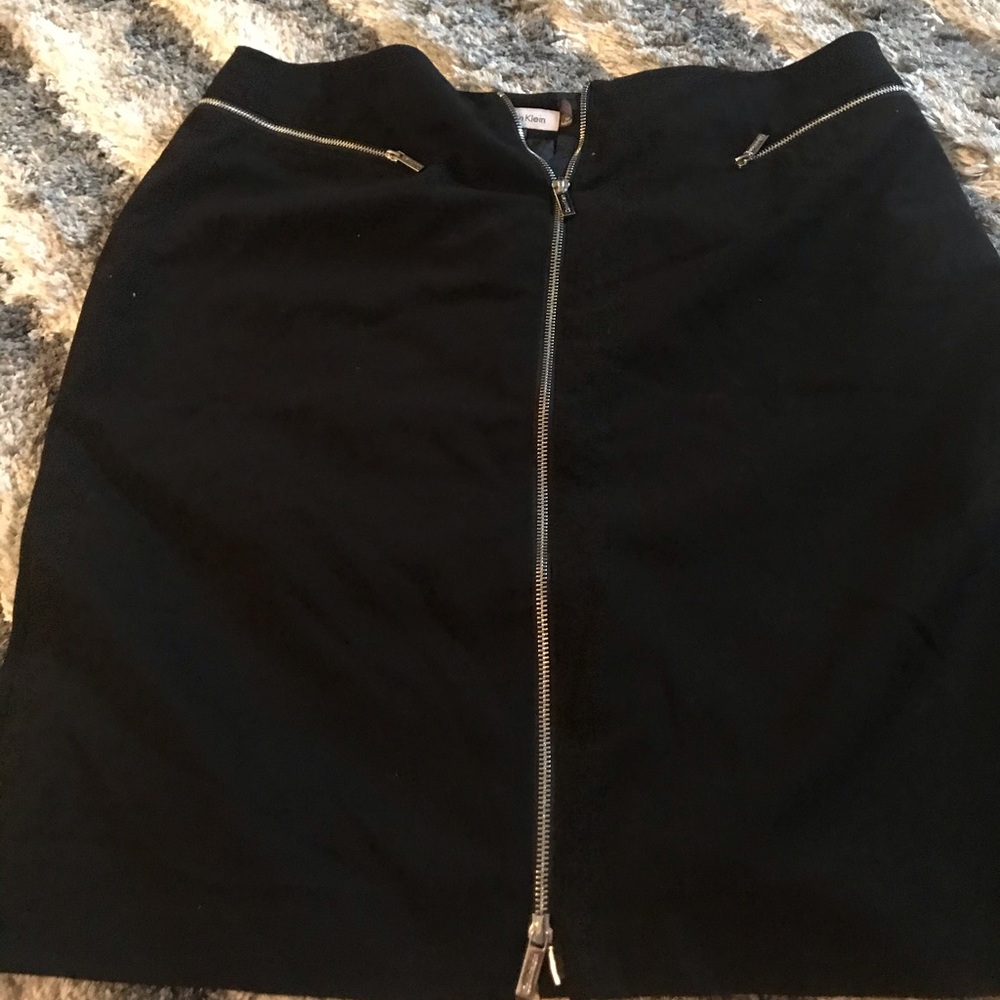 Zipper pencil skirt